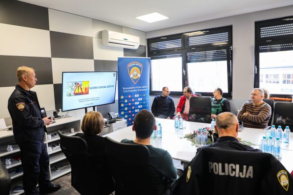 Jačanje spremnosti za krizne situacije: u Pleternici održano osposobljavanje stožera civilne zaštite